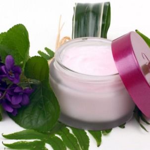 nskin化妆品与日用百货 产品图片与店铺装修的视觉营销艺术